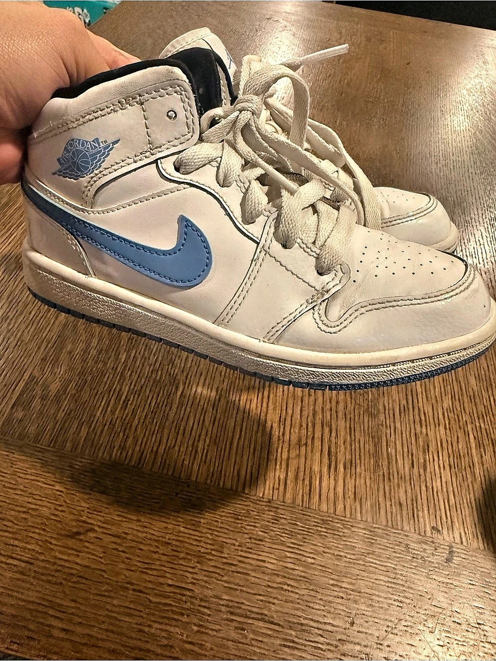 Jordan Air Jordan 1 Mid Sneakers White baby blue youth 13.5 US